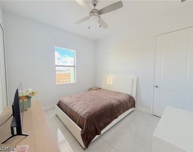 4101 33rd Street - Photo Thumbnail 15