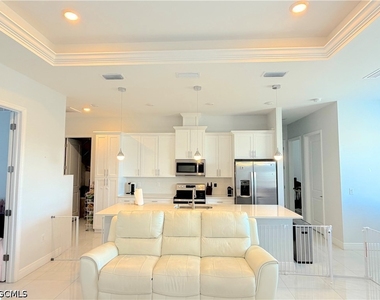 4101 33rd Street - Photo Thumbnail 3