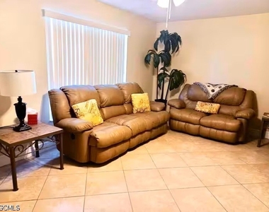 712 Se 47th Street - Photo Thumbnail 1