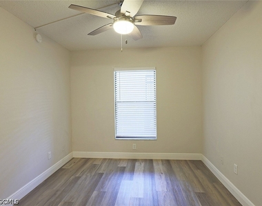 5305 Summerlin Road - Photo Thumbnail 7