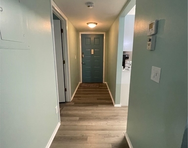 17420 Birchwood Lane - Photo Thumbnail 6
