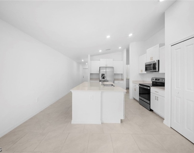 12321 Dakota Ridge Place - Photo Thumbnail 6