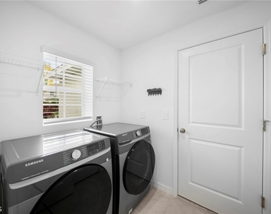 12321 Dakota Ridge Place - Photo Thumbnail 3