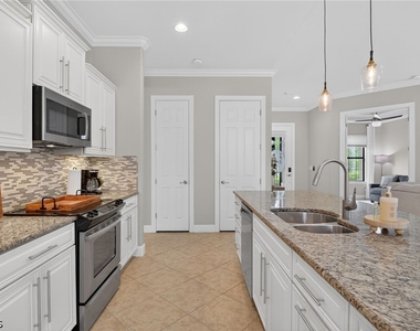 11701 Avingston Terrace - Photo Thumbnail 11