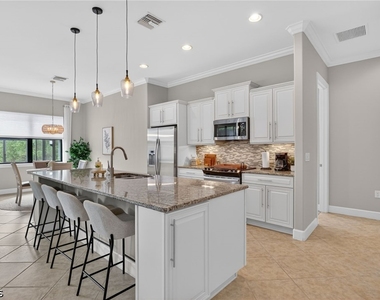 11701 Avingston Terrace - Photo Thumbnail 7