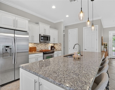 11701 Avingston Terrace - Photo Thumbnail 10