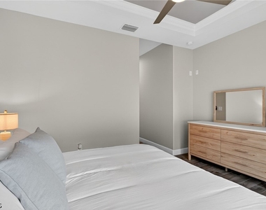 11701 Avingston Terrace - Photo Thumbnail 18