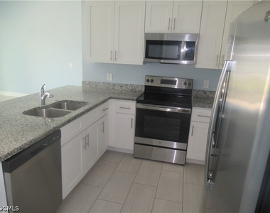 4230 Nw 32nd Terrace - Photo Thumbnail 4