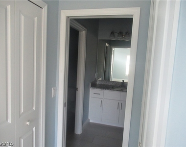 4230 Nw 32nd Terrace - Photo Thumbnail 10