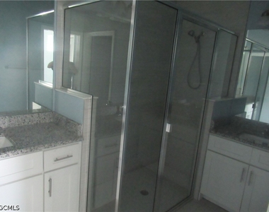 4230 Nw 32nd Terrace - Photo Thumbnail 11