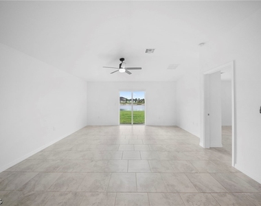 4216 Villa Rapallo Way - Photo Thumbnail 3