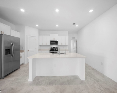 4216 Villa Rapallo Way - Photo Thumbnail 8