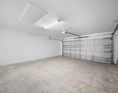 4216 Villa Rapallo Way - Photo Thumbnail 21