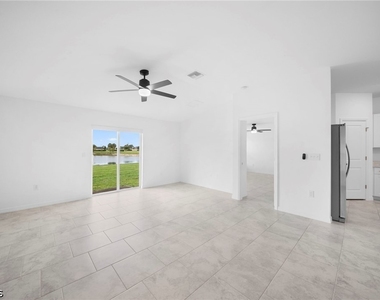 4216 Villa Rapallo Way - Photo Thumbnail 4