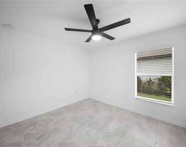 4216 Villa Rapallo Way - Photo Thumbnail 17