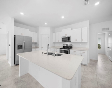 4216 Villa Rapallo Way - Photo Thumbnail 9