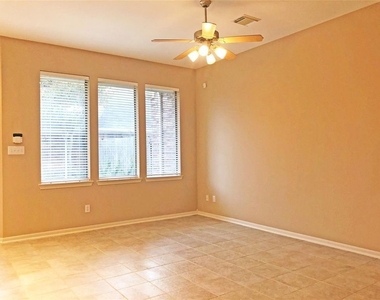 315 Heritage Shore - Photo Thumbnail 3