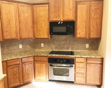315 Heritage Shore - Photo Thumbnail 5