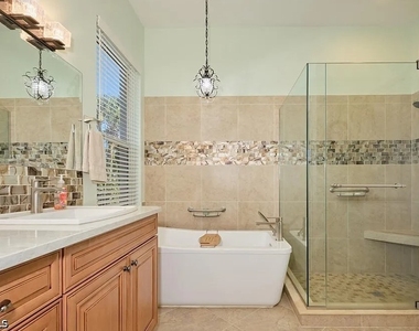 16320 Willowcrest Way - Photo Thumbnail 22