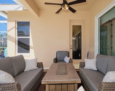 16320 Willowcrest Way - Photo Thumbnail 10
