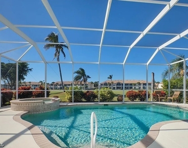 16320 Willowcrest Way - Photo Thumbnail 5