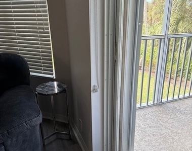 16440 Millstone Circle - Photo Thumbnail 10