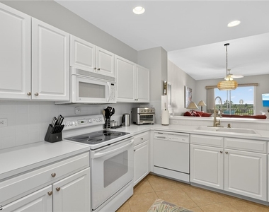 17100 Bridgestone Court - Photo Thumbnail 10