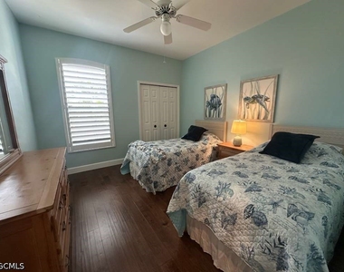 9250 Bayberry Bend - Photo Thumbnail 38