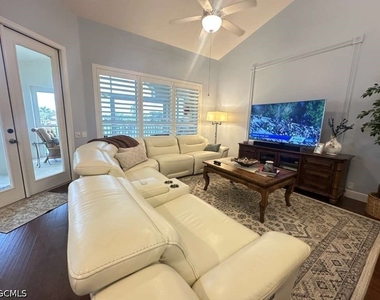 9250 Bayberry Bend - Photo Thumbnail 20
