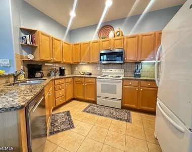 9250 Bayberry Bend - Photo Thumbnail 22