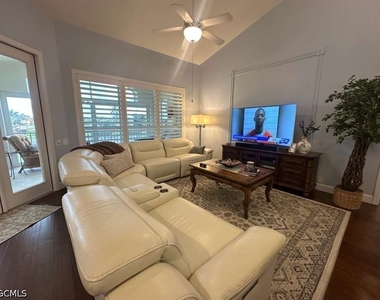 9250 Bayberry Bend - Photo Thumbnail 18