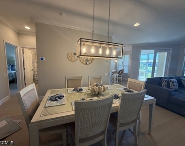9241 Bayberry Bend - Photo Thumbnail 8