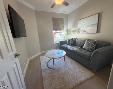 9241 Bayberry Bend - Photo Thumbnail 21