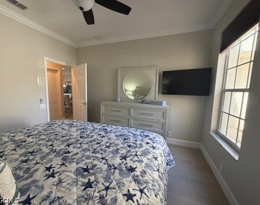 9241 Bayberry Bend - Photo Thumbnail 13