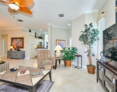 9240 Willowcrest Court - Photo Thumbnail 17