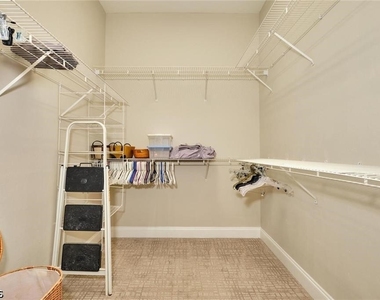 9240 Willowcrest Court - Photo Thumbnail 32