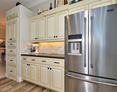 9240 Willowcrest Court - Photo Thumbnail 25