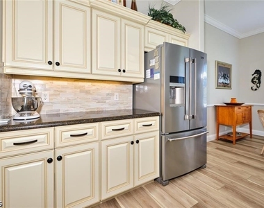 9240 Willowcrest Court - Photo Thumbnail 22