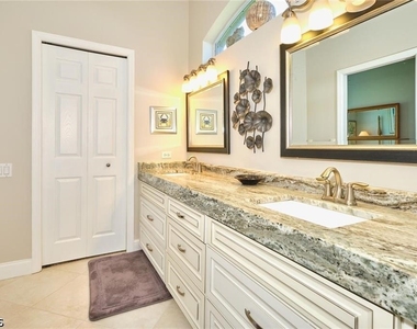 9240 Willowcrest Court - Photo Thumbnail 34