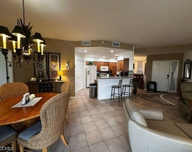 9170 Southmont Cove - Photo Thumbnail 12
