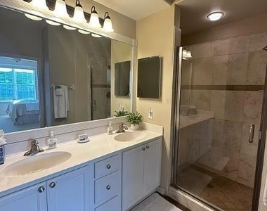 9100 Southmont Cove - Photo Thumbnail 7