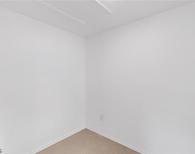 6511 Royal Woods Drive - Photo Thumbnail 26