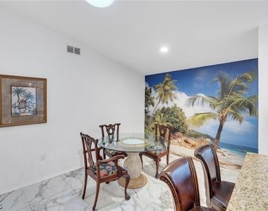 6511 Royal Woods Drive - Photo Thumbnail 6