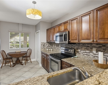 7822 Great Heron Way - Photo Thumbnail 12