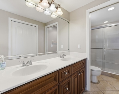 7822 Great Heron Way - Photo Thumbnail 22