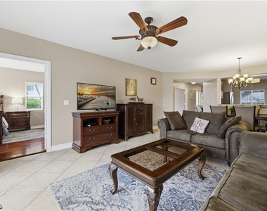 7822 Great Heron Way - Photo Thumbnail 17