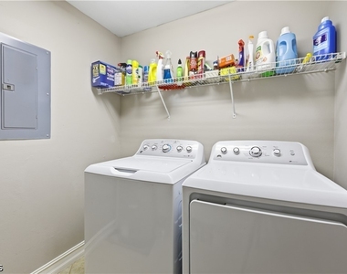 7822 Great Heron Way - Photo Thumbnail 13