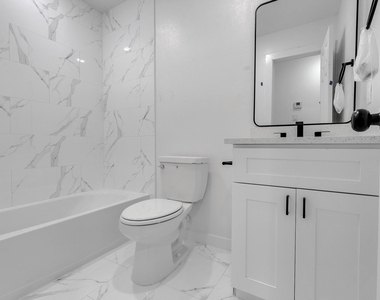 8639 Homewood Lane Unit A - Photo Thumbnail 11