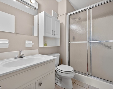 6184 Michelle Way - Photo Thumbnail 17