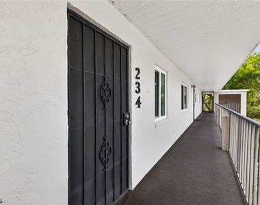 6184 Michelle Way - Photo Thumbnail 1